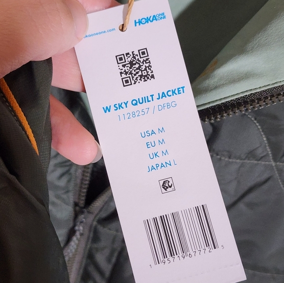 Hoka One One Dark Green Jacket - Picture 6 of 9